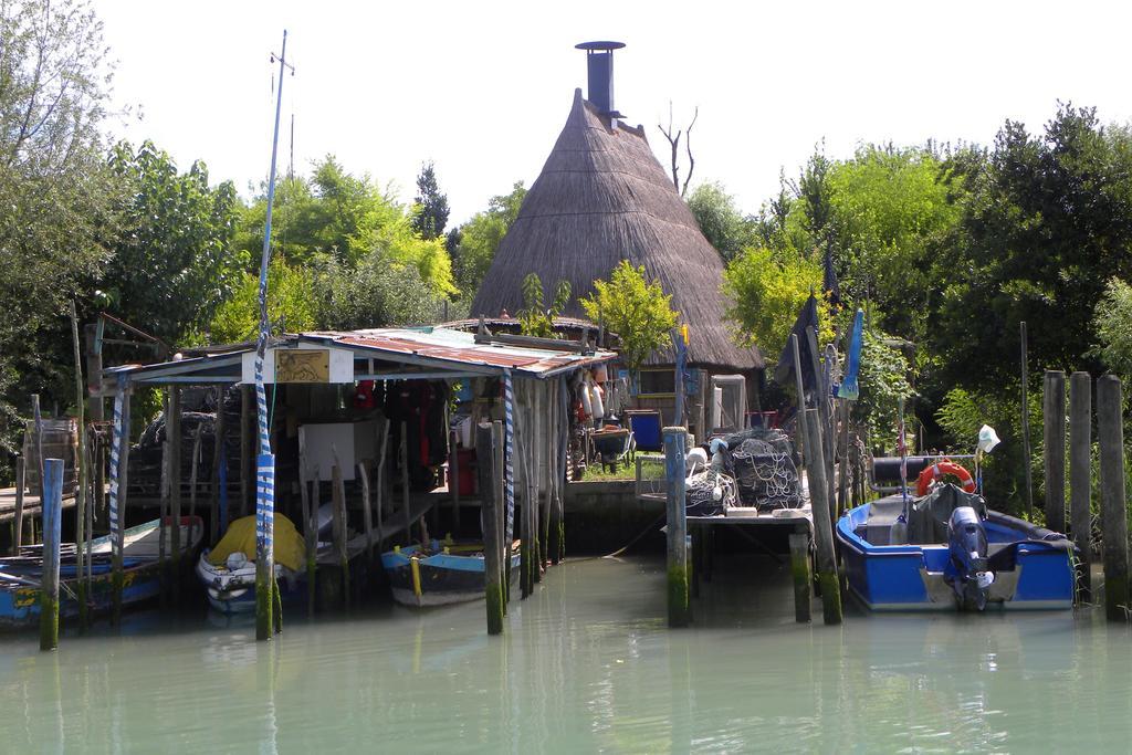 Appartamento Frontemare Azzurra Caorle Ruang foto